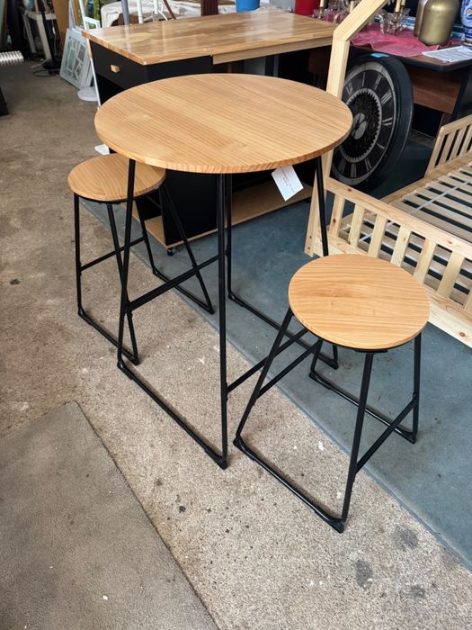 Conjunto de bar em madeira