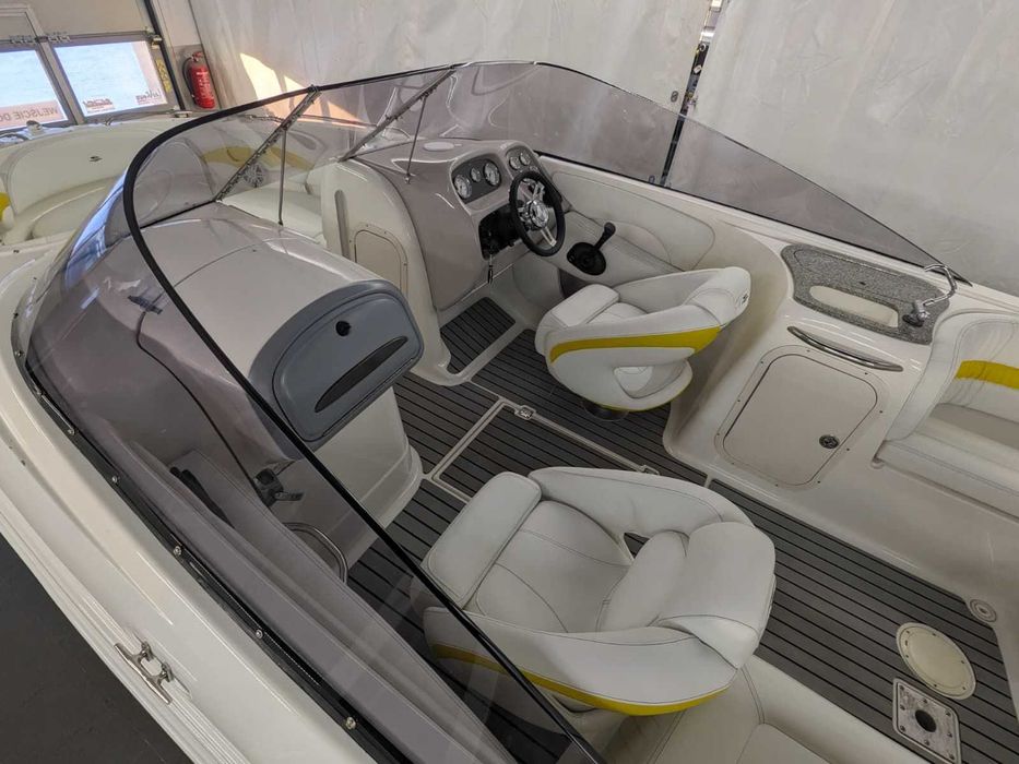 Łódź motorowa Chaparral 246 SSI- po totalnej renowacji-GWARANCJA