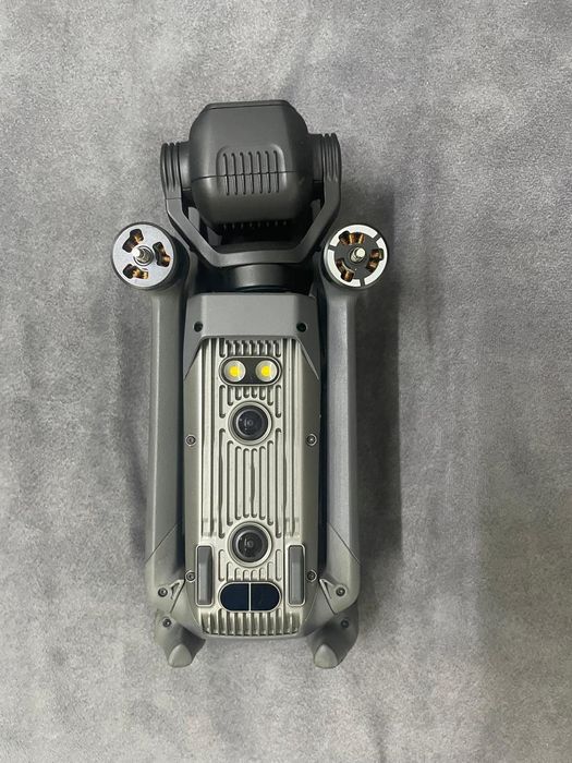Терміново продам Mavic 3 pro. Без нальоту.