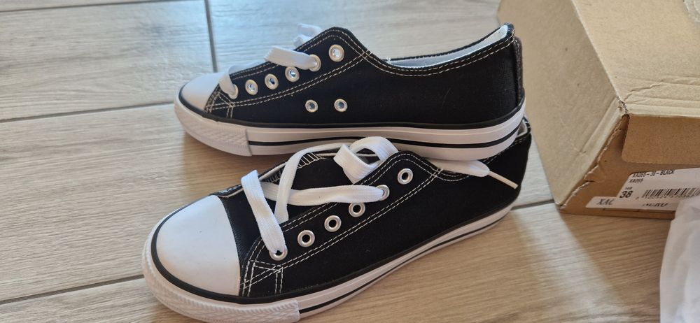 Nowe super trampki 37. 23.5 cm