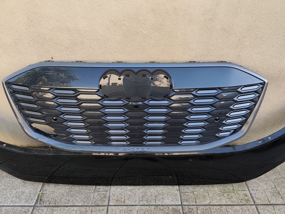 Grelha Audi Q6 e-tron spoiler lip frente sline
