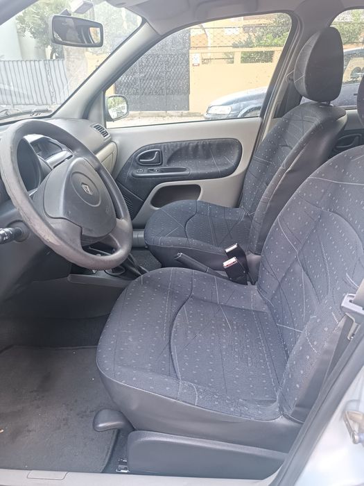 Renault Clio 2003