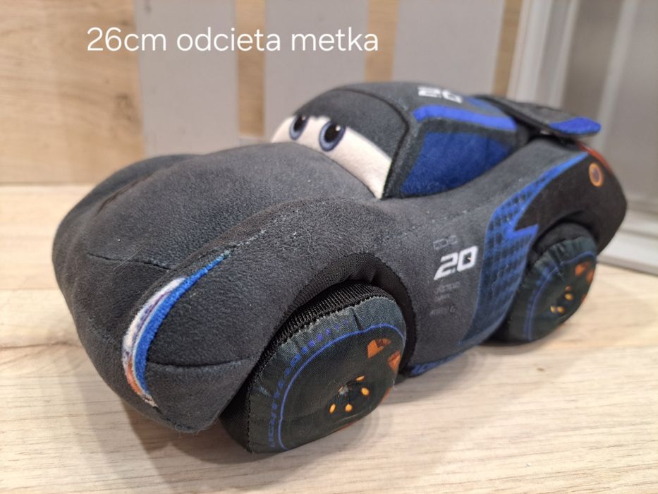 Maskotka z bajki auta disney zygzak McQueen