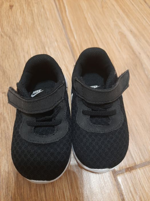 Buty dziecięce Nike, r. 21