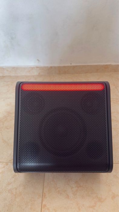 Coluna Bluetooth Portátil LG XBOOM