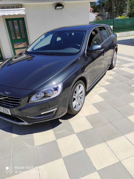 Volvo V60 D6 Plug-in Hybrid AWD 286cv | 2015 | 174.000 km | 12.500 €