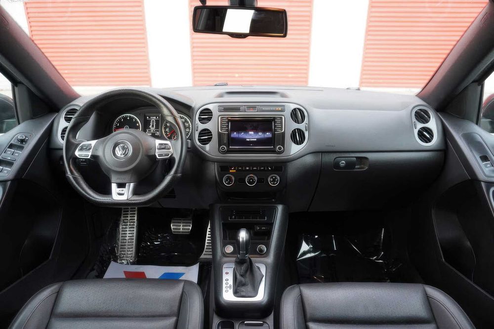 Volkswagen Tiguan 2.0T R-Line 4Motion      2016