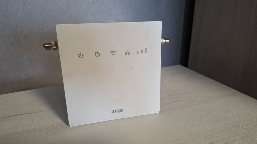 LTE CPE Wi-Fi роутер ERGO R0516 з акумулятором + Антена МІМО с кабелем