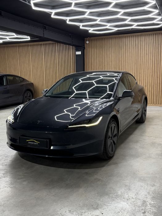 Tesla Model 3 Standard Range plus LFP