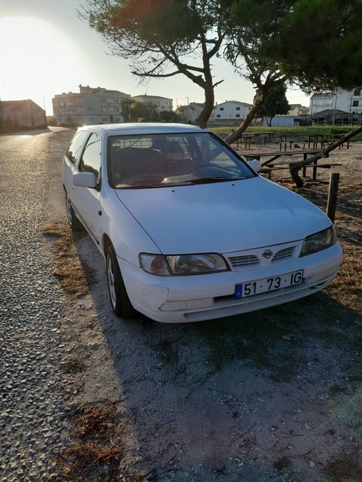 Vendo este Nissan Almera 2.0D com 367mil