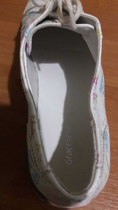 Модні туфельки для створення образу з Аніме новые размер 41