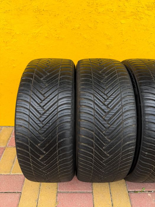 Шини Резина 225.45 R18 Hankook Зима