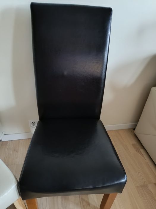 4 Krzesla stołki z Eco skóry