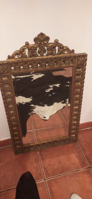 Espelho antigo em talha dourada