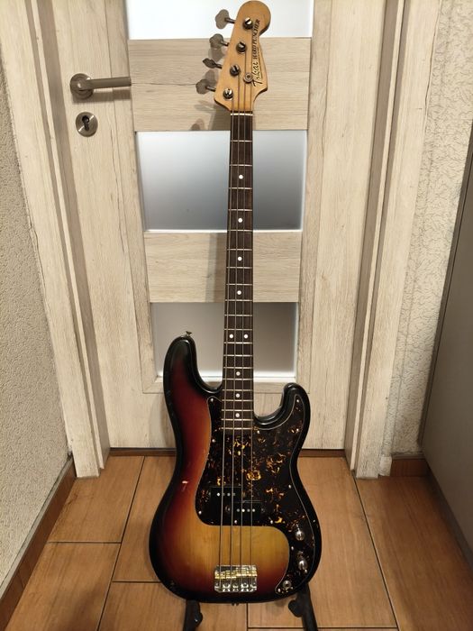 Gitara basowa Tokai Hard Puncher