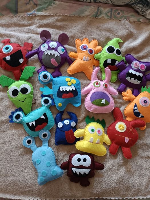 Мультяшные монстрики, хеллоуин,тыквочки