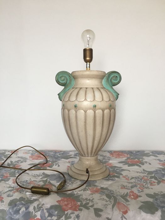 Candeeiro antigo, alto