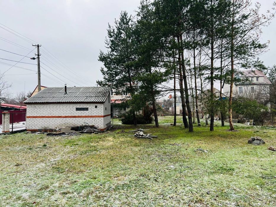 Продам участок в Обуховке,сосновый лес,река пляж закрытая территория