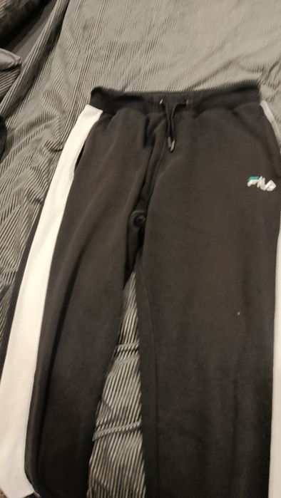 Calças desportivas da Fila