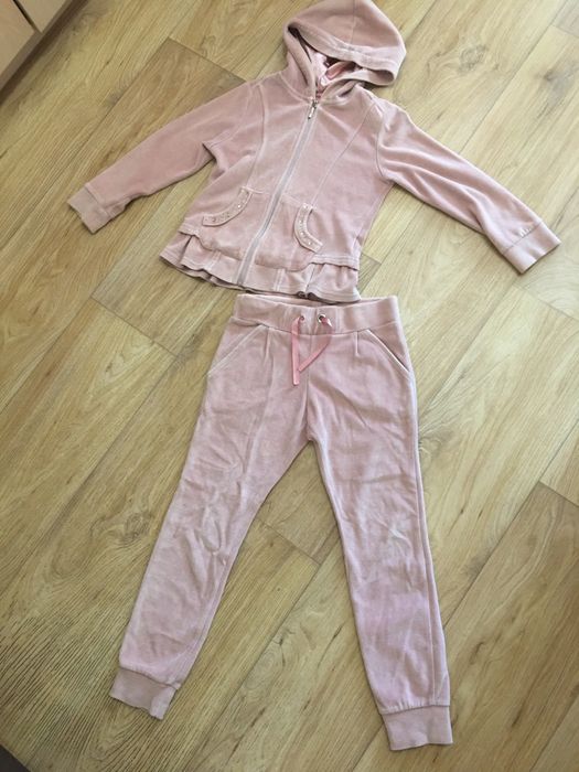 Спортивный велюровый костюм mayoral