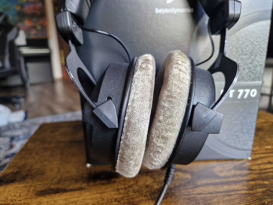 Beyerdynamic DT 770 PRO 80 Ohm -Sluchawki Nauszne Studyjne / Gamingowe
