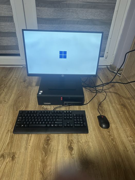 Komputer lenovo m920S zestaw