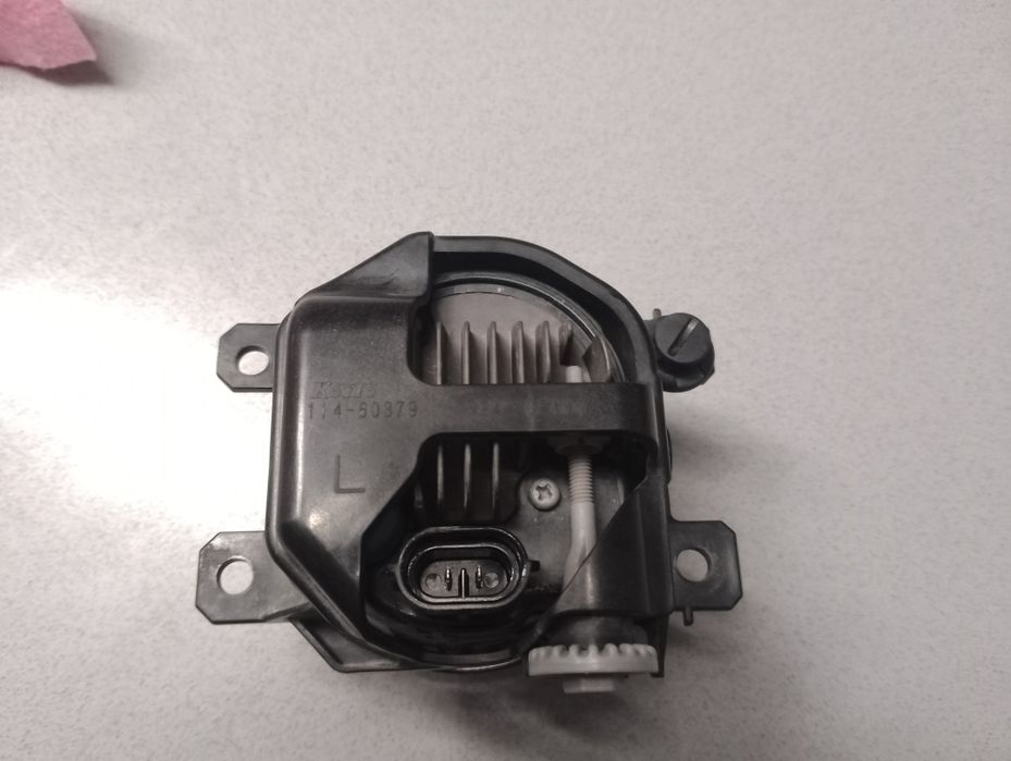 ПТФ ліва з кріпленням LED Subaru" ОРИГІНАЛ"