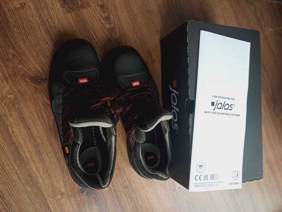 Buty robocze marki Jalas roz 42 Nowe