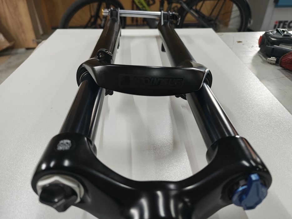 Amortyzator SR SUN TOUR XCR32 AIR LO-R 29" BOOST /Sr edge-r