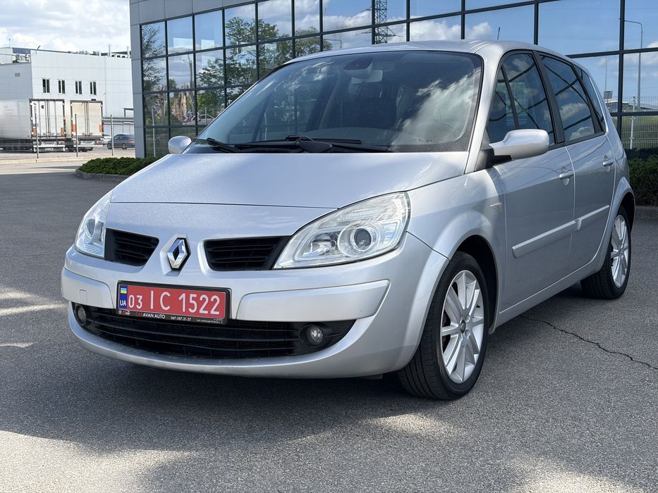 Продам Renault Scenic 1.6i 2007