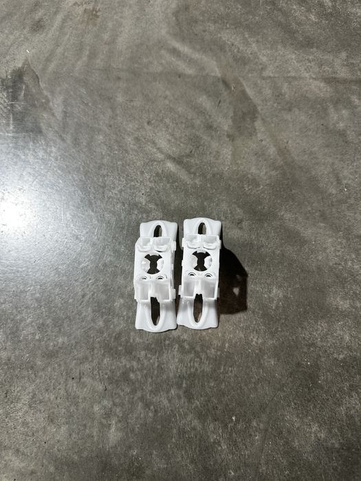 Кріплення кронштейн педалі  тормоза бачка спрінтер Sprinter W907 W910