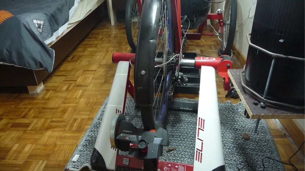 Rower poziomy trzykołowy dla osoby niepełnosprawnej