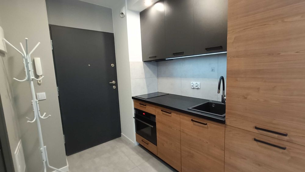 BEZPOŚREDNIO Kawalerka 26 m2 balkon KLINY Małysiaka 26A