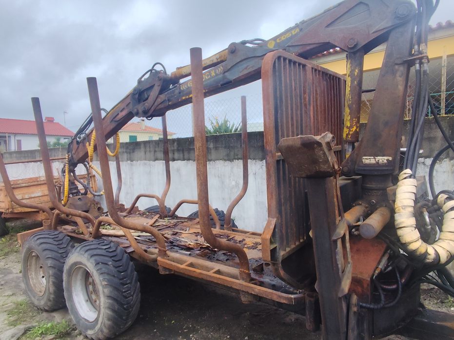 Reboque e grua florestal  costa