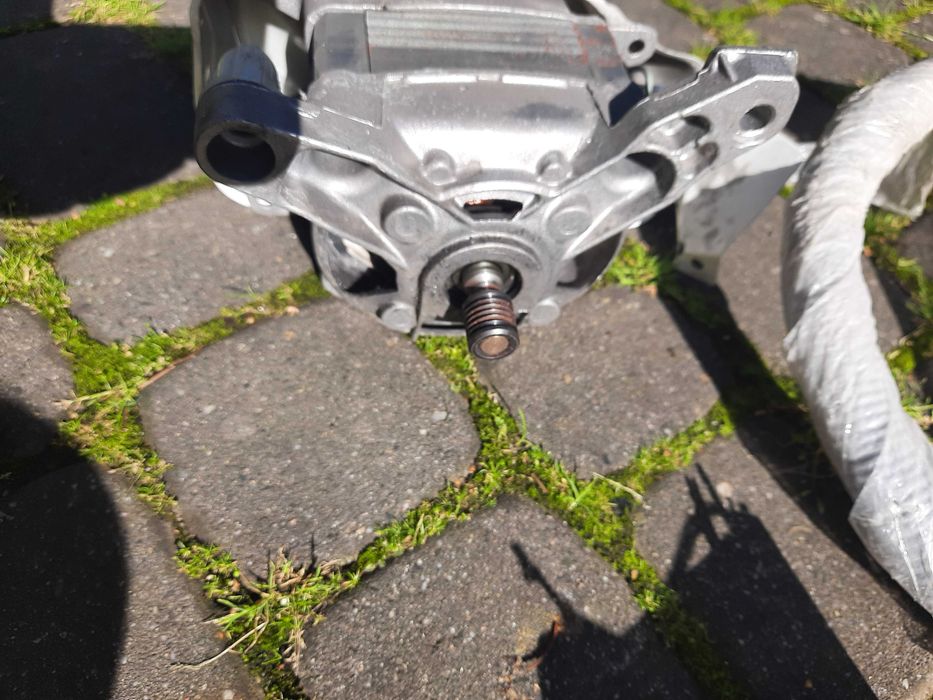 pralka whirlpool AWE6519P silnik pompa