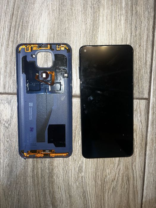 Niedziałający Redmi Note 9.