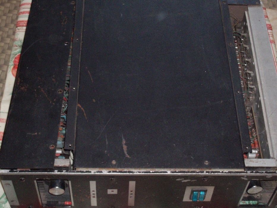 Эстонія Стерео;  Підсилювач  антиквар эстрадний 300 вт (потрібна настр