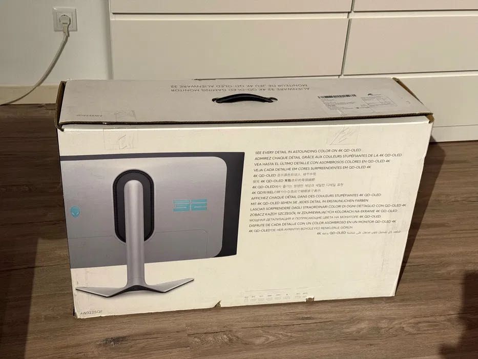 Alienware 32" OLED Monitor, 4K, 240Hz – AW3225QF64550979396481124