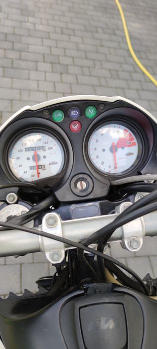 KTM LC4 640 Duke 2 supermoto