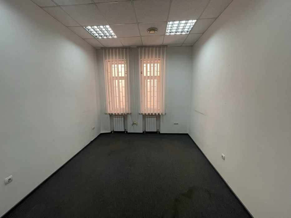 Оренда приміщення в центрі міста 700 м2