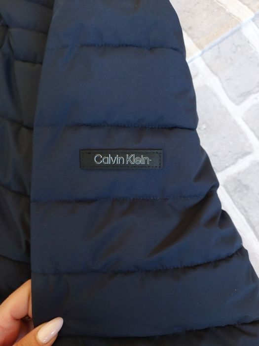 куртка курточка Calvin Klein  L