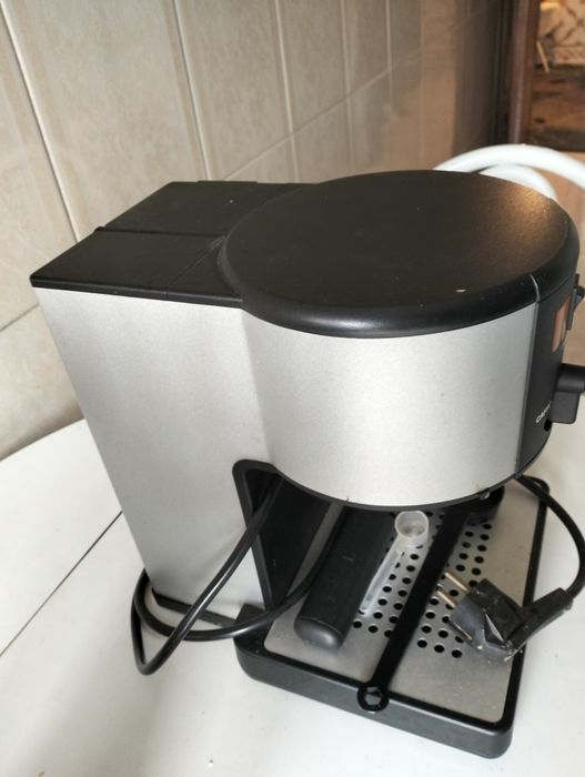 Máquina de café expresso elétrica Krups Espresso Novo 964 feita na Suí