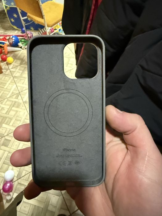 Продам силіконовий чохол IPHONE 15pro max жорсткий ниж борт magsafe