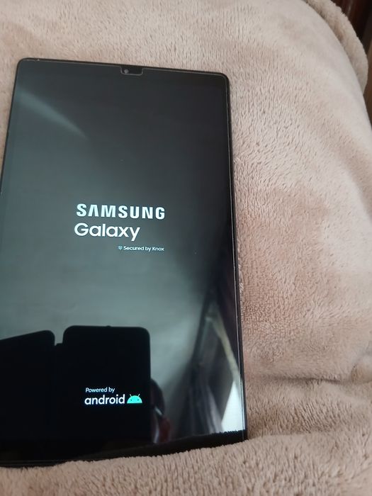Продаю планшет Galaxy Tab A7 Life