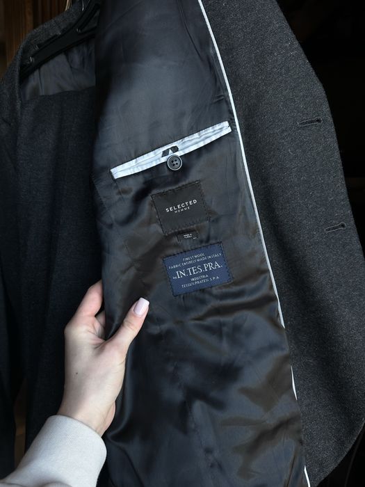 Новий чоловічий брючний костюм