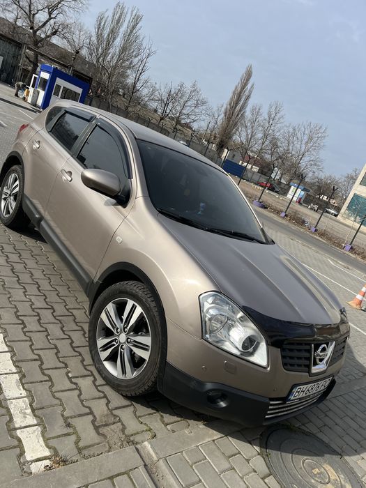 Продам ниссан в хорошем состояние