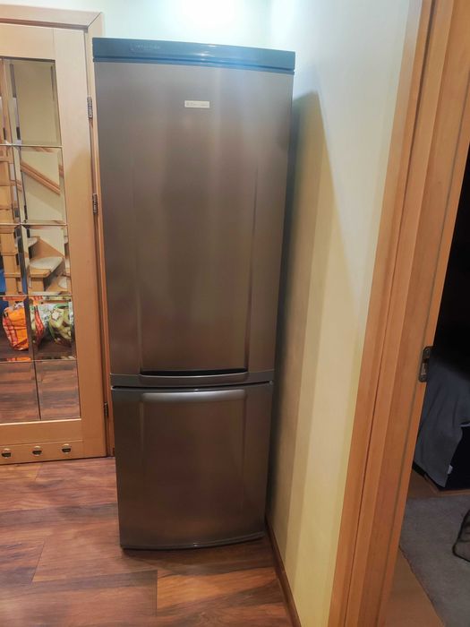 Lodówka Electrolux INTUITION SpacePlus szuflada balkon półki CZĘŚĆI