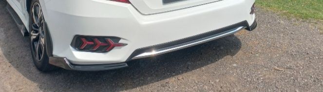 HONDA civic X вставка в бампер