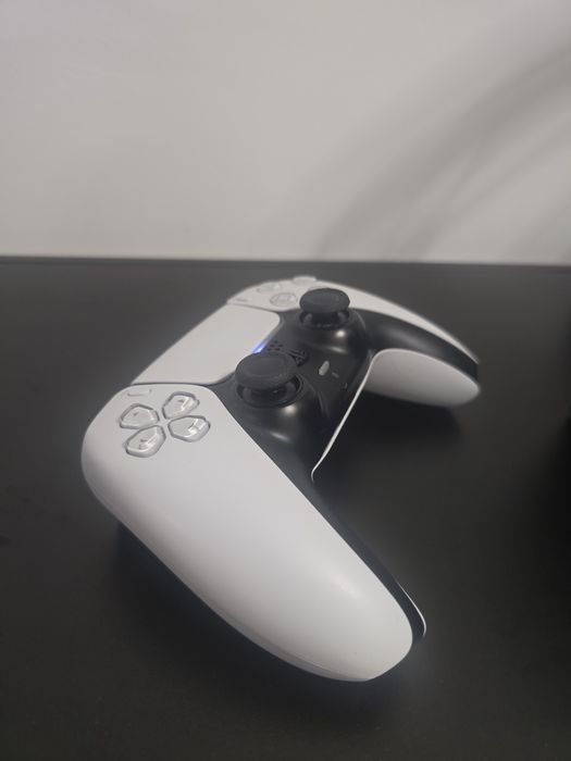 Pad do konsoli ps5
