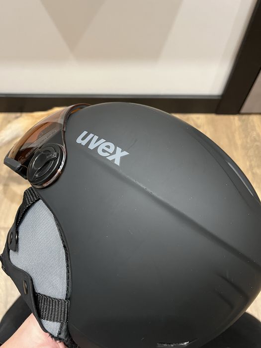 Kask narciarski UVEX HMLT 400 Visor Style